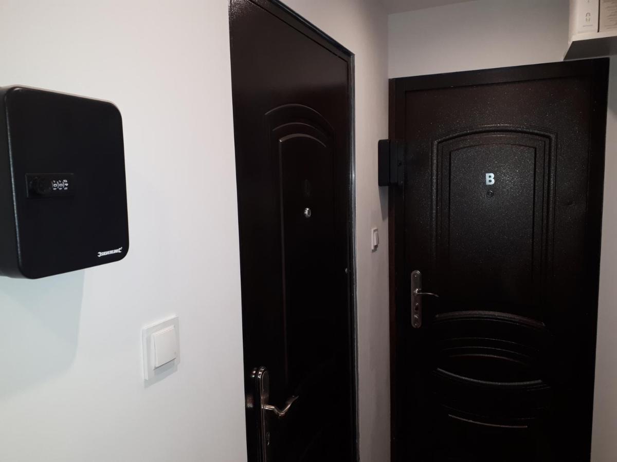 Apartamenty Centrum Panoramiczna Mala Dwojka Swan Labedz Promenada Klimatyzacja Lodowa Kielce Exterior photo